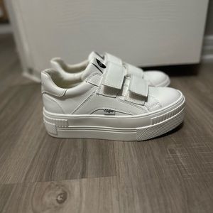 Buffalo London Platform Velcro Sneakers